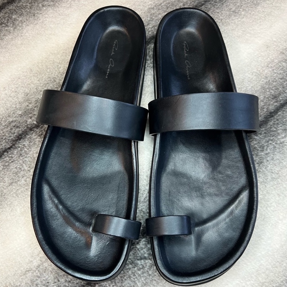 Rick Owens Single Strap and Toe Granola Black Leather Sandals